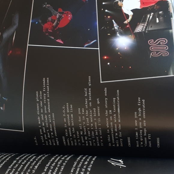 BURNING UP On Tour With The Jonas Brothers by Joe, Kevin & Nick Jonas NEW - Picture 8 of 14